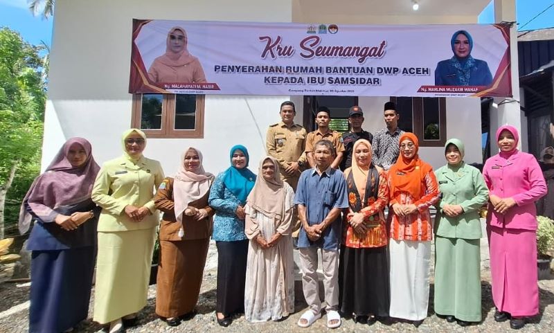 DWP Aceh Serahkan Rumah Sangat Sederhana untuk Warga Miskin Ekstrem di Aceh Jaya