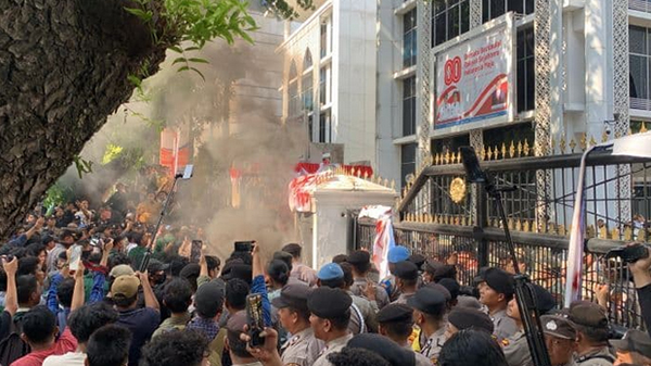 Gabungan Organisasi Pers di Medan Kecam Arogansi Polisi Rampas Alat Kerja Jurnalis Saat Liput Unjuk Rasa di DPRD Sumut