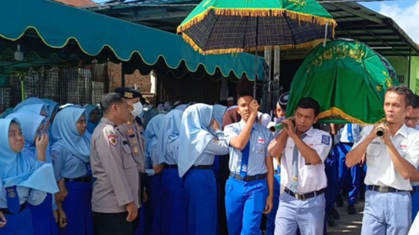 Korban Tabrak Ajudan Kapolres Madina Dimakamkan