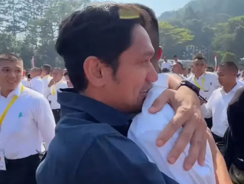 Momen Haru Ibnu Jamil Hadiri Kelulusan Putra yang Lolos Akmil