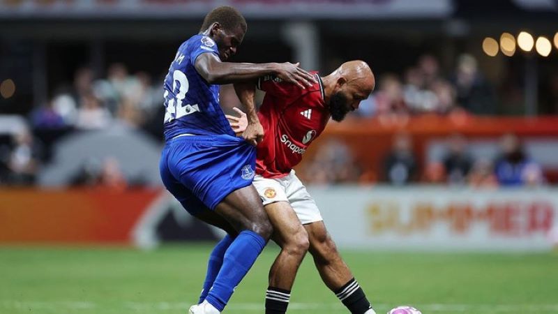 Manchester United Ditahan Imbang 2-2 oleh Everton, Tetap Juara Premier League Summer Series 2025