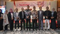 Plt Sekda Aceh Plt Sekda Aceh Buka Peluncuran Versi Bahasa Inggris Buku Peularaa Damee