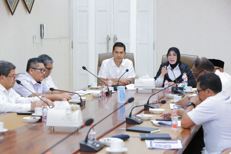 Sekda Aceh Bahas Integrasi Pelayanan RSUDZA Bersama Wali Kota Bandaaceh