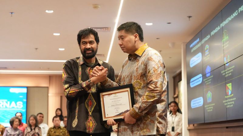 Gubernur Aceh Muzakir Manaf Terima Penghargaan dari Kementerian Perumahan dan Kawasan Pemukiman
