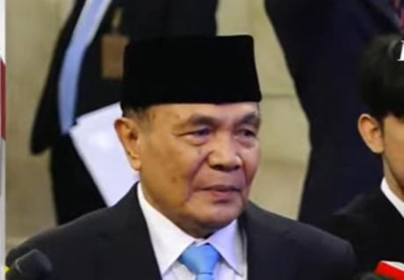 Prabowo Lantik Djamari Chaniago Jadi Menko Polkam Gantikan Budi Gunawan