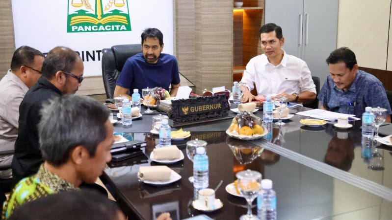 Gubernur Mualem Ingatkan TPID Antisipasi Inflasi di Bulan Maulid
