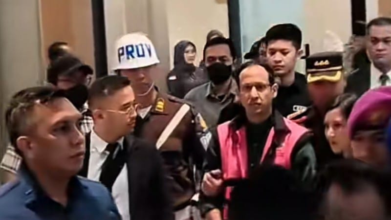 Hotman Paris Sebut Nadiem Tidak Terima Uang dalam Kasus Laptop Chromebook: Kejagung Tegaskan Korupsi Bukan Hanya Memperkaya Diri