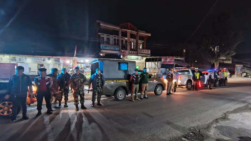 Wujudkan Kamtibmas Kondusif: Polres dan Instansi Terkait Sinergi Gelar Patroli Malam di Karo