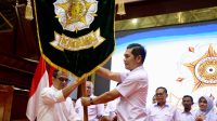 FOTO KLIK_Pelantikan Ketua Kagama Aceh Wamen Komdigi Lantik Sekda Nasir Jadi Ketua Kagama Aceh