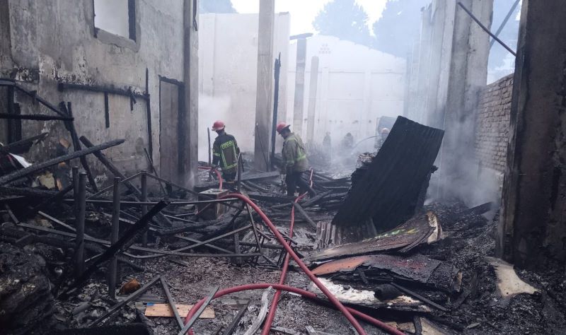 Gudang Peralatan Dekorasi di Medan Petisah Ludes Terbakar, Kerugian Capai Ratusan Juta Rupiah