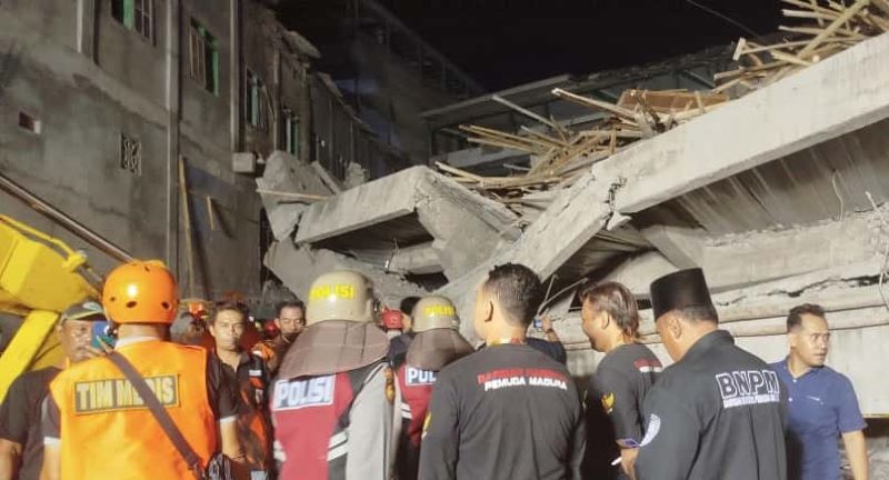 Musala Ponpes Al-Khoziny Sidoarjo Roboh, 1 Tewas dan 79 Luka-luka: Evakuasi Terkendala Reruntuhan Beton Berat