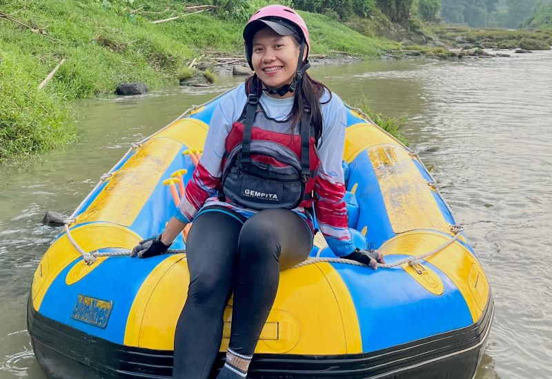 Onik Sang Penakluk Jeram: Usai Sabet 2 Emas PON 2024, Atlet Arung Jeram Medan Ini Tak Kenal Lelah Asah Diri untuk Latihan