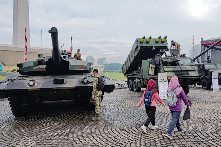 TNI Fair 2025 Ramaikan Monas: Pameran Alutsista Canggih, Makan Gratis, dan Hiburan Rakyat