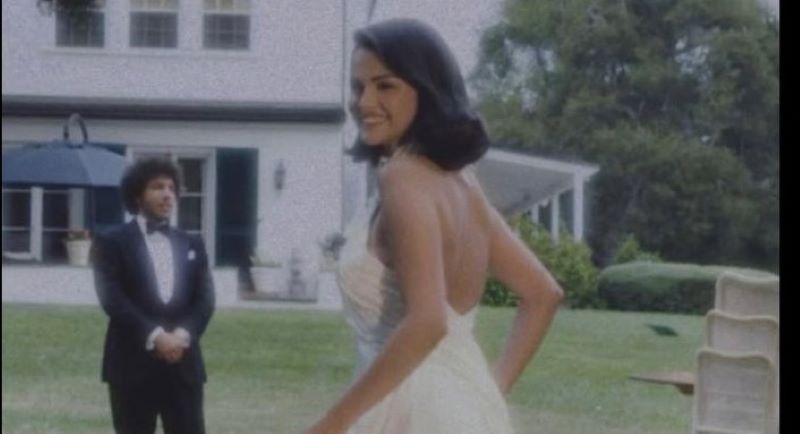 Selena Gomez Resmi Menikah dengan Benny Blanco: Kisah Cinta 17 Tahun yang Berakhir Bahagia