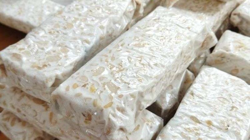 Rupiah Terkapar ke Rp16.750 per Dolar AS, Harga Mie Instan dan Tempe Terancam Naik!