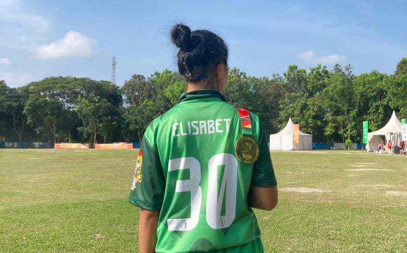 Atlet Cricket Sumut, Elisabet Siregar Ukir Sejarah dengan Raihan Emas di Rumah Sendiri