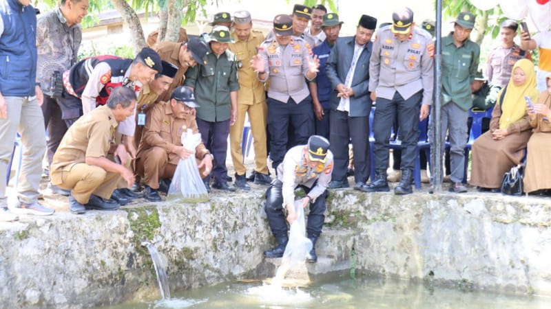 Dorong Kemandirian dan Ketahanan Ekonomi Masyarakat: Polres Aceh Tengah Launching Kampung Swadaya Binaan
