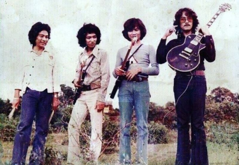 Koes Plus: Legenda Musik Indonesia yang Tak Lekang oleh Zaman, Dari Penjara Orde Lama hingga Abadi di Hati Rakyat
