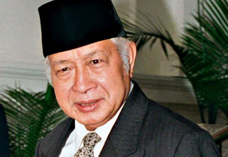 KLIKUMUT.COM | JAKARTA - Menteri Sosial (Mensos) Saifullah Yusuf atau yang akrab disapa Gus Ipul akhirnya angkat bicara soal polemik