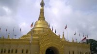 Taman Alam Lumbini: Keindahan Pagoda Emas di Berastagi, Replika Shwedagon dari Myanmar