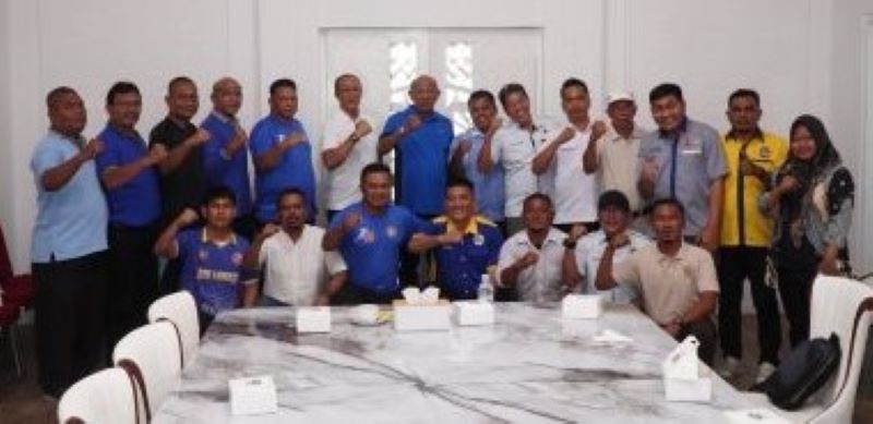 Bupati Langkat Syah Afandin Serahkan Bantuan ke 10 Cabor, Tegaskan Komitmen Majukan Olahraga dan Jauhi Narkoba