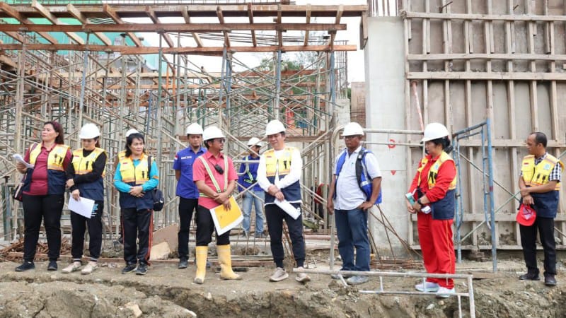 Bupati Nias Barat Tinjau Progres Pembangunan RS Pratama Onolimbu: Progres 49 Persen, Target Selesai Tepat Waktu
