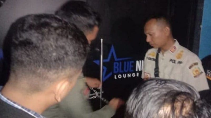 Tidak Milik Izin Operasional, Tim Gabungan Pemprov Sumut Segel Diskotek Blue Night Pasca Seorang Pengunjung Tewas Overdosis