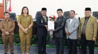 Wabup Nias Barat Sampaikan Nota Keuangan 2026 pada Rapat Paripurna DPRD