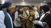 FOTO KLIK_Wakil Gubernur Aceh dan Wali Kota Sambut Menteri Fadli Zon Hadiri Maulid Akbar di Banda Aceh Wakil Gubernur Aceh dan Wali Kota Sambut Menteri Fadli Zon Hadiri Maulid Akbar di Banda Aceh