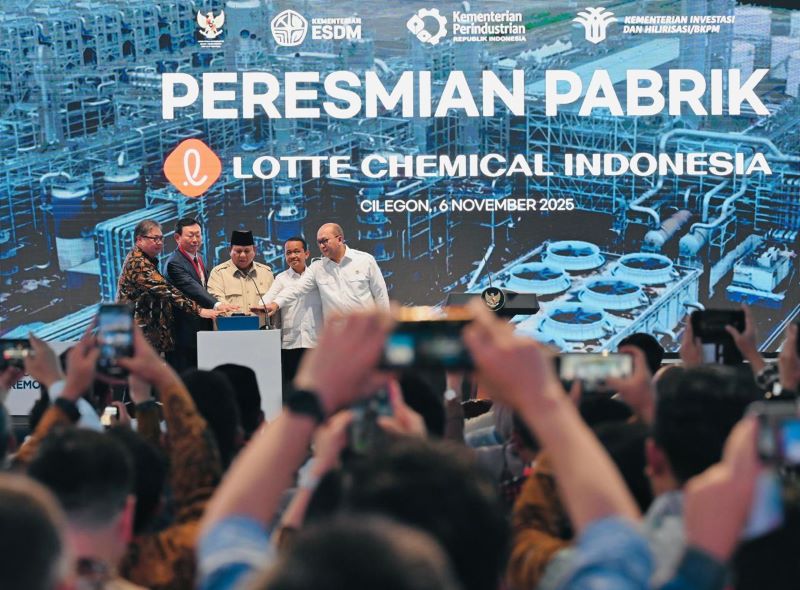 Presiden Prabowo Resmikan Pabrik Petrokimia Raksasa Lotte Chemical Indonesia di Cilegon, Investasi Rp62 Triliun Jadi Tonggak Hilirisasi Nasional
