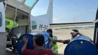 BBM Pertamina Kirim BBM Lewat Pesawat Perintis untuk Warga Terdampak Bencana di Aceh