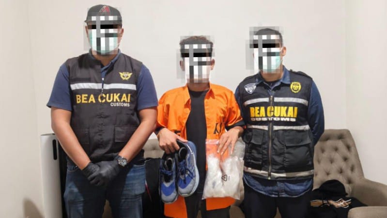 Bea Cukai Batam Gagalkan Penyelundupan Sabu di Insole Sepatu