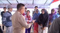FOTO KLIK_Bupati Tapteng Kunjungi Pengungsian, Pastikan Warga Terdampak Banjir Tidak Sendirian Bupati Tapteng Kunjungi Pengungsian, Pastikan Warga Terdampak Banjir Tidak Sendirian