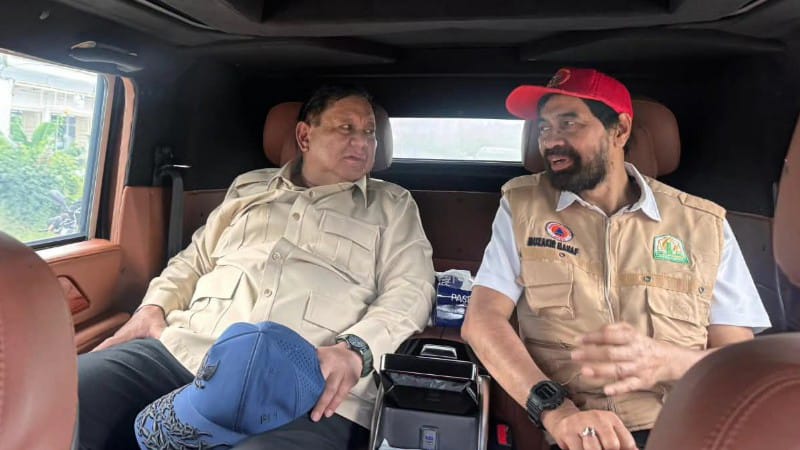 Gubernur Aceh Antar Kepulangan Presiden Prabowo Setelah Tinjau Dampak Banjir
