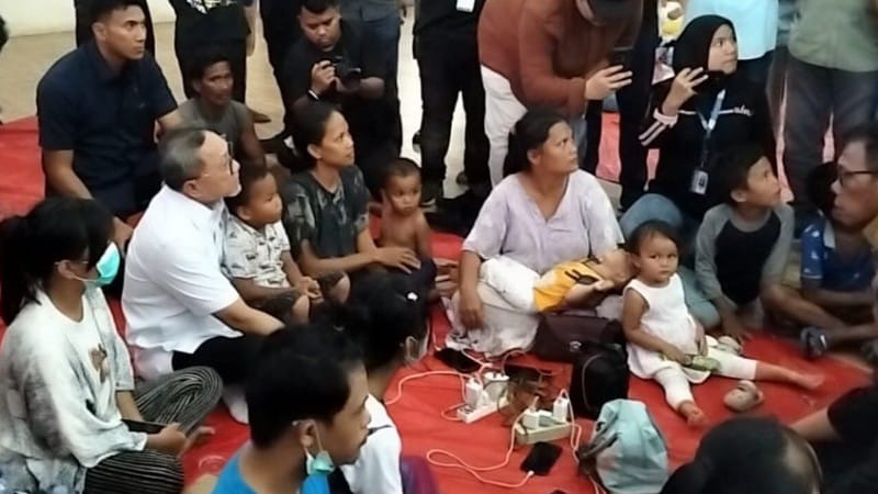 Menko Pangan Tinjau Korban Banjir dan Longsor di Tapteng