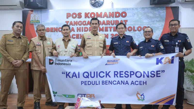 PT KAI Salurkan Bantuan untuk Korban Banjir Longsor Aceh