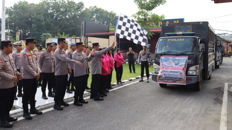 Polres Labuhanbatu Kirim Bantuan Kemanusiaan untuk Korban Banjir Sumut