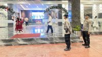 FOTO KLIK_Polsek Batam Kota Amankan Ibadah Natal di GPDI Bethesda Polsek Batam Kota Amankan Ibadah Natal di GPDI Bethesda