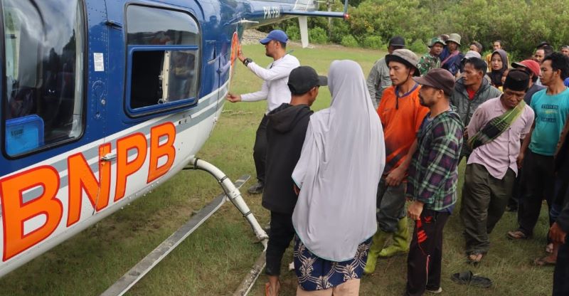 Helikopter BNPB Sukses Salurkan Bantuan Logistik ke Desa Terisolir Terdampak Banjir dan Longsor di Aceh Tengah