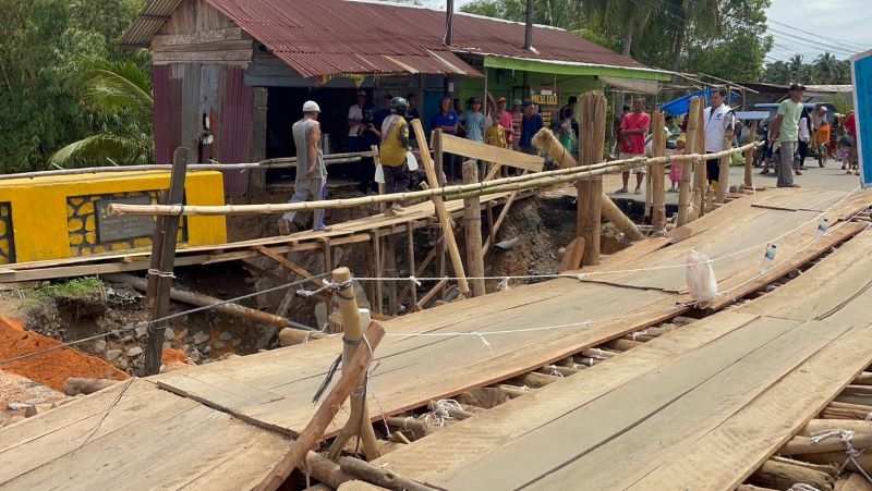 Polda Sumut Bangun Jembatan Darurat Hubungkan Pandan–Kalangan, Pulihkan Mobilitas di Jalinsum
