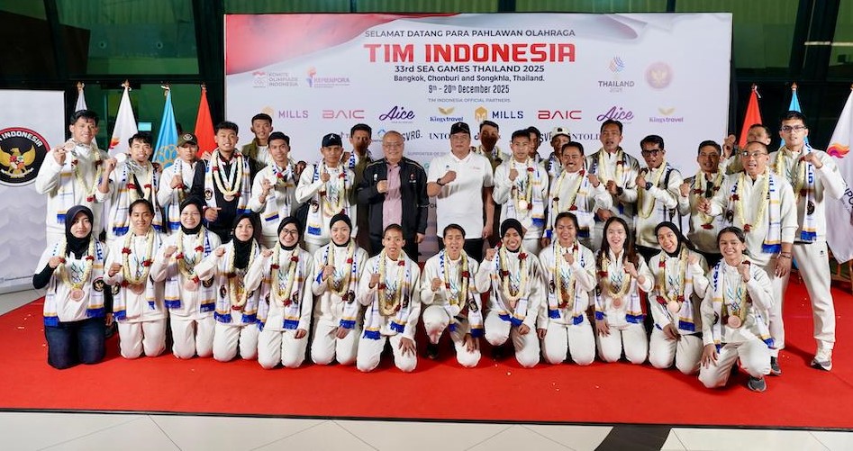 Rombongan Terakhir Kontingen Indonesia SEA Games 2025 Tiba di Tanah Air, Disambut Hangat Kemenpora