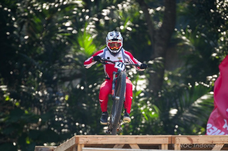 Rendy Varera Sumbang Medali Pertama untuk Indonesia di SEA Games 2025, Raih Perak di Nomor Downhill