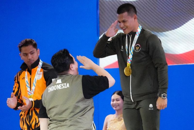 Rizki Juniansyah Pecahkan Rekor Dunia di SEA Games 2025, Lifter Andalan Merah Putih Sumbang Emas Kelas 79 Kg