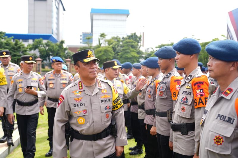 Wakapolri Pimpin Apel Pemberangkatan 1.500 Personel Polri untuk Penanggulangan Bencana di Aceh dan Sumatera