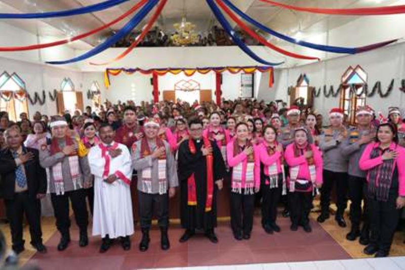 Natal di Tengah Bencana, Polda Sumut dan Bhayangkari Hadirkan Harapan bagi 850 Warga Adiankoting
