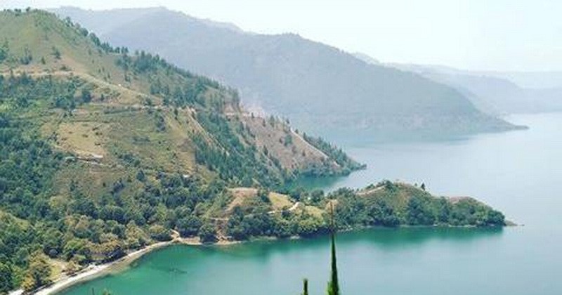 Pesona Bukit Tara Bunga Toba Samosir, Spot Terbaik Menikmati Keindahan Danau Toba
