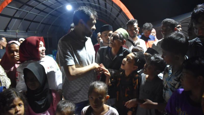 Gubernur Aceh Tinjau Pengungsian Korban Banjir Bandang di Aceh Utara