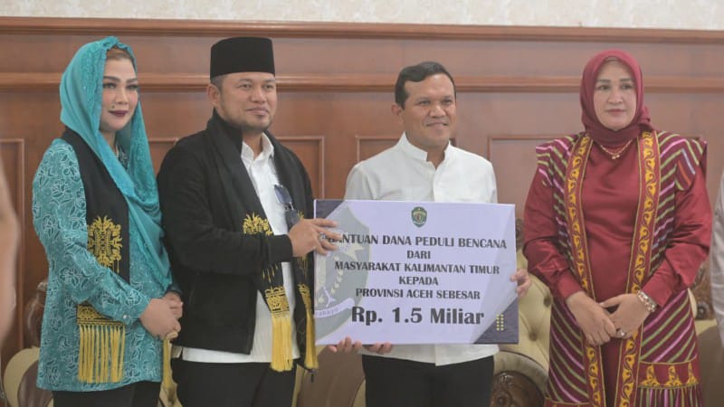 Gubernur Kaltim Kunjungi Aceh, Bantu Rp1,5 Miliar untuk Korban Bencana