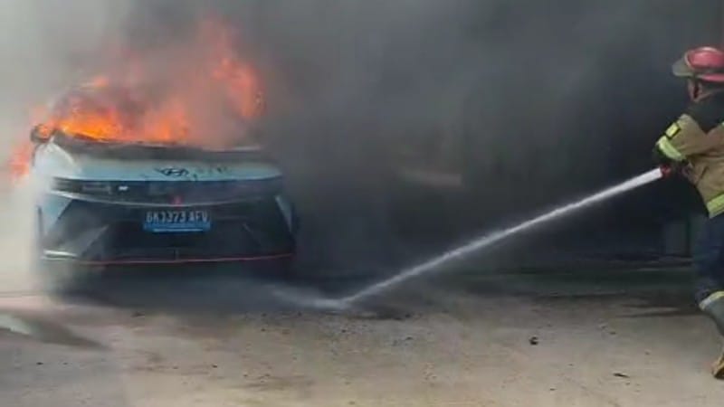 Mobil Listrik Hyundai Terbakar di Medan