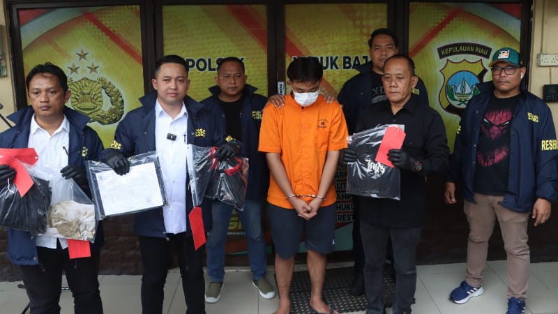 Polsek Lubuk Baja Tangkap Pembunuh Karyawan Perempuan di Rumah Kos Batu Selicin